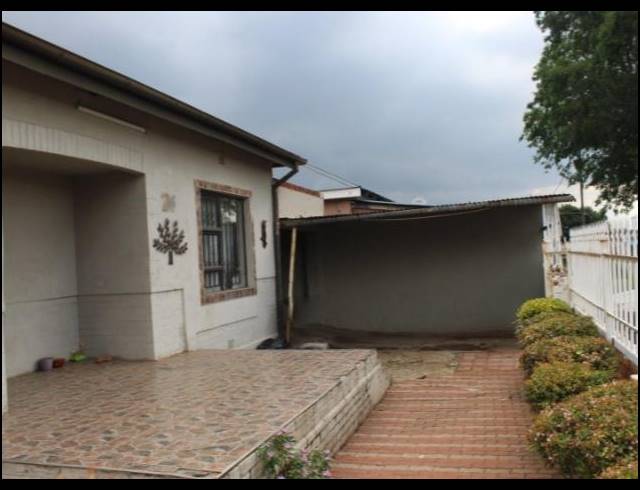 5 BEDROOM HOUSE FOR SALE IN GEDULD